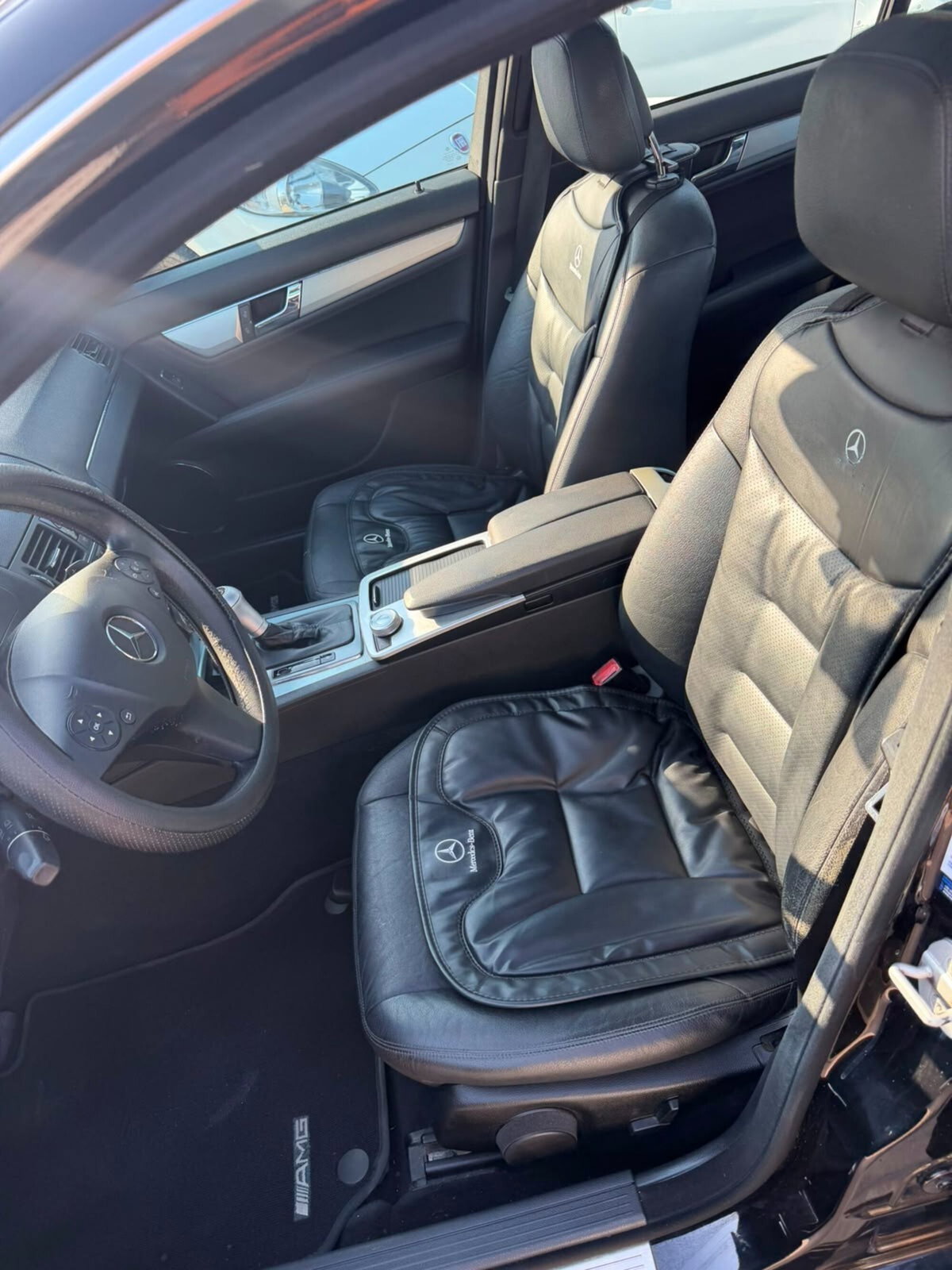 Mercedes-Benz Classe C Station Wagon 220 CDI BlueEFFICIENCY Avantgarde AMG (9)