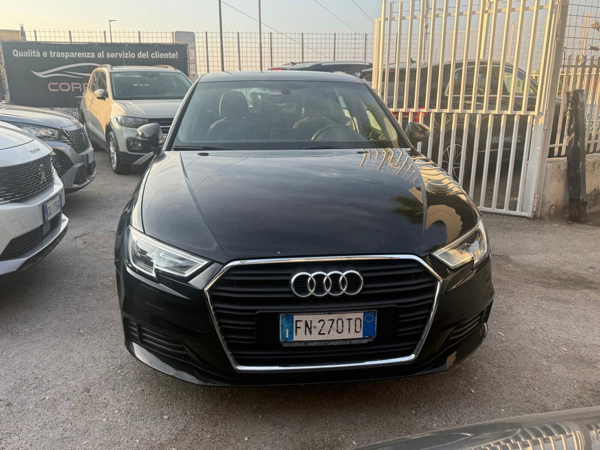 Audi A3 Sportback 1.6 TDI 116 CV S tronic Sport (2)