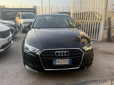 Audi A3 Sportback 1.6 TDI 116 CV S tronic Sport (2)