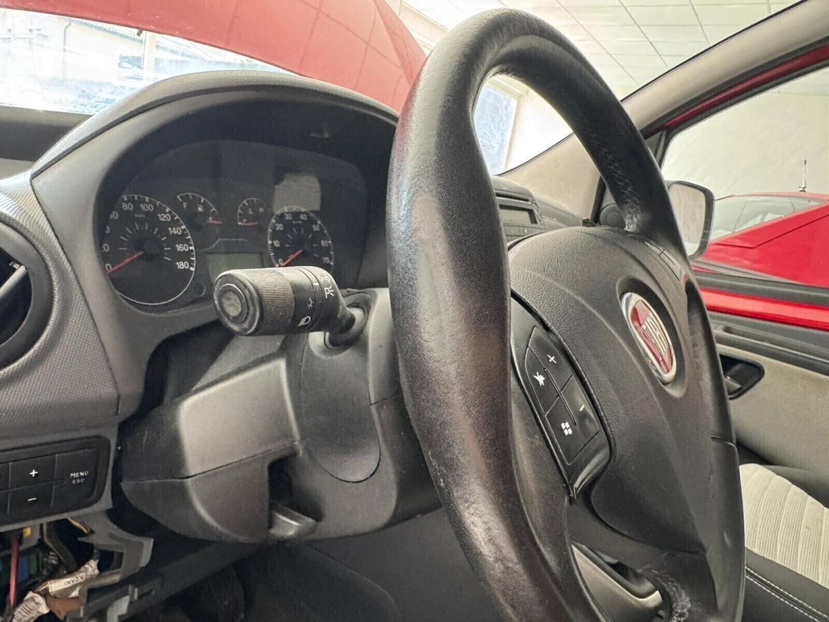 Fiat Qubo 1.4 8V 77 CV Dynamic Natural Power (15)