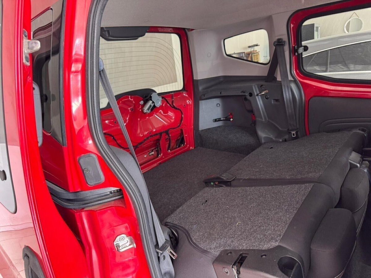 Fiat Qubo 1.4 8V 77 CV Dynamic Natural Power (9)