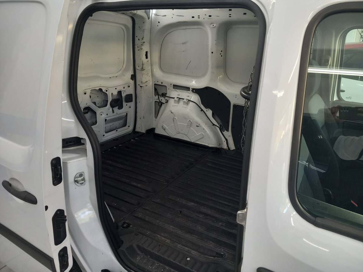 Renault Kangoo Blue dCi 95CV Express Maxi Combi Ice Plus (12)