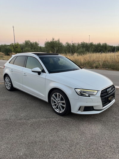 Audi A3 1.6 TDI 116 CV S tronic Design (2)