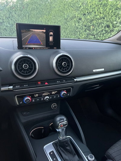 Audi A3 1.6 TDI 116 CV S tronic Design (6)