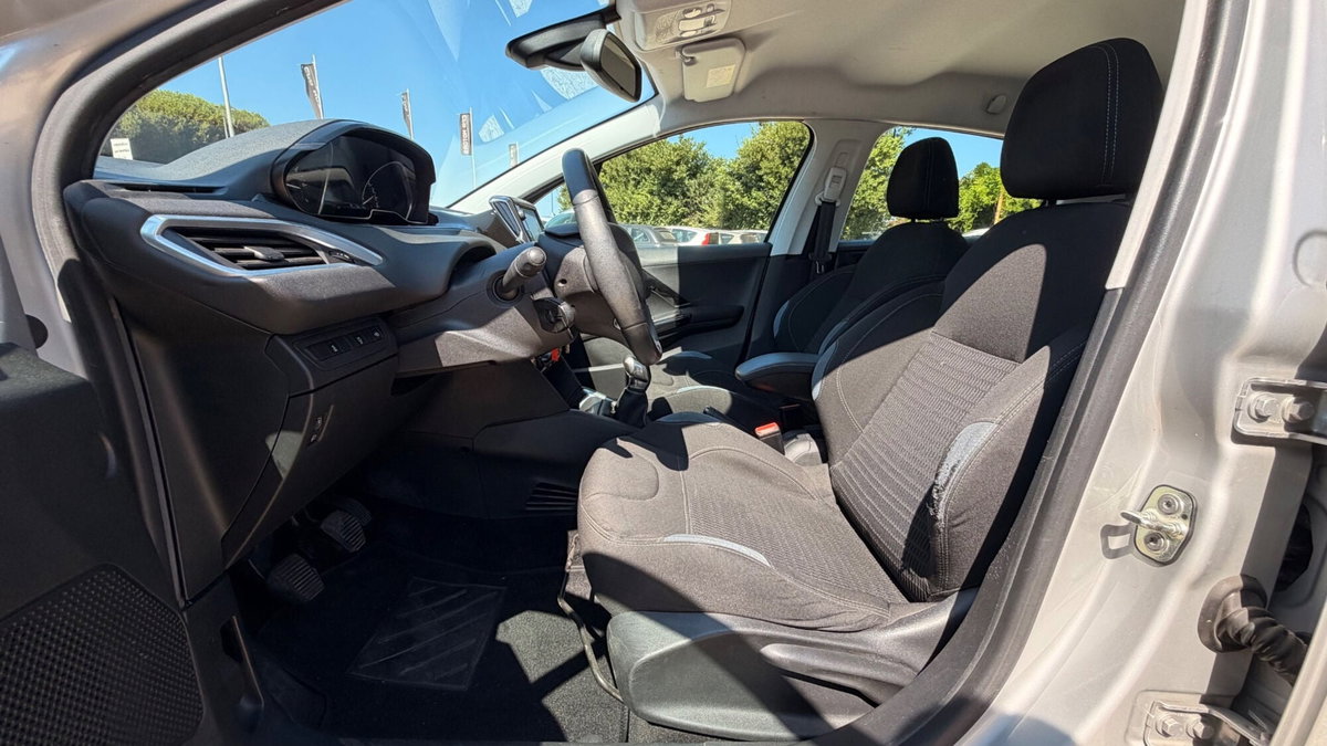 Peugeot 208 82 3 porte Active (11)