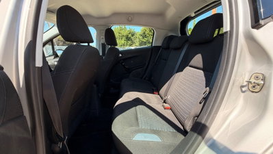 Peugeot 208 82 3 porte Active (13)