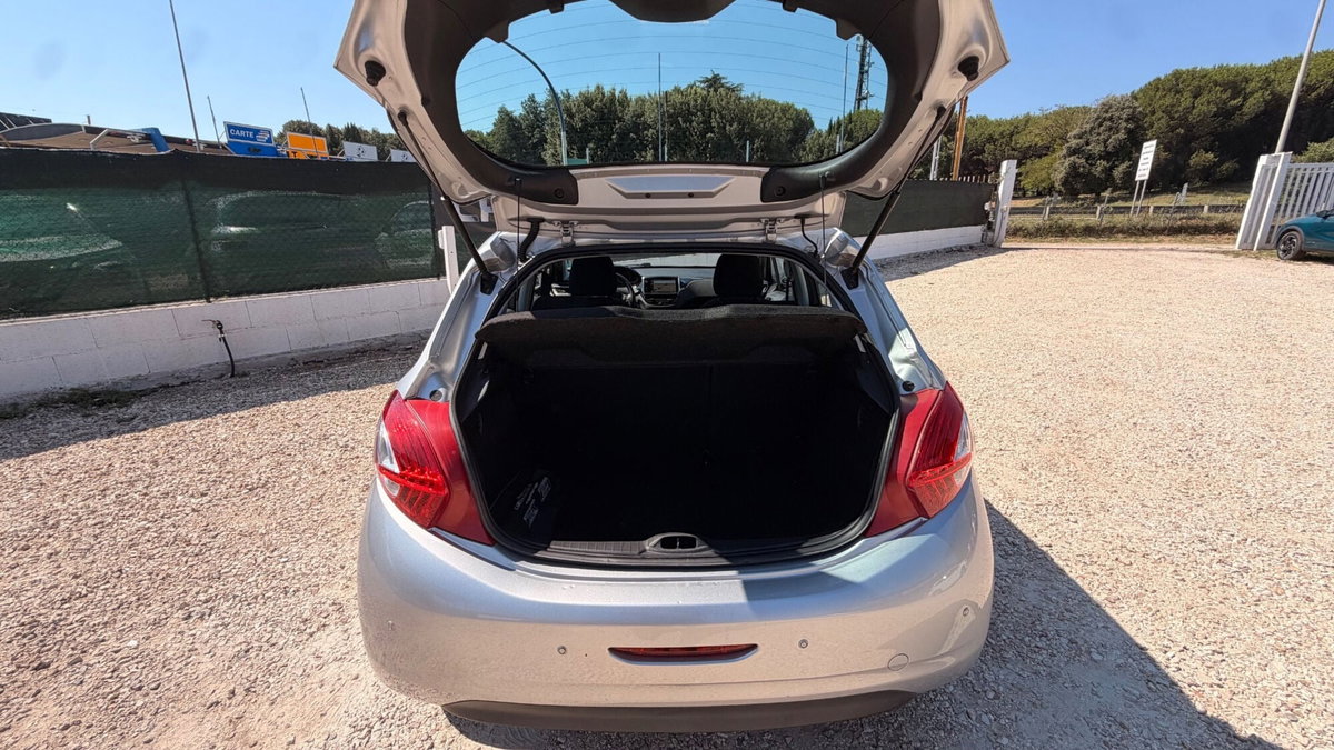 Peugeot 208 82 3 porte Active (14)