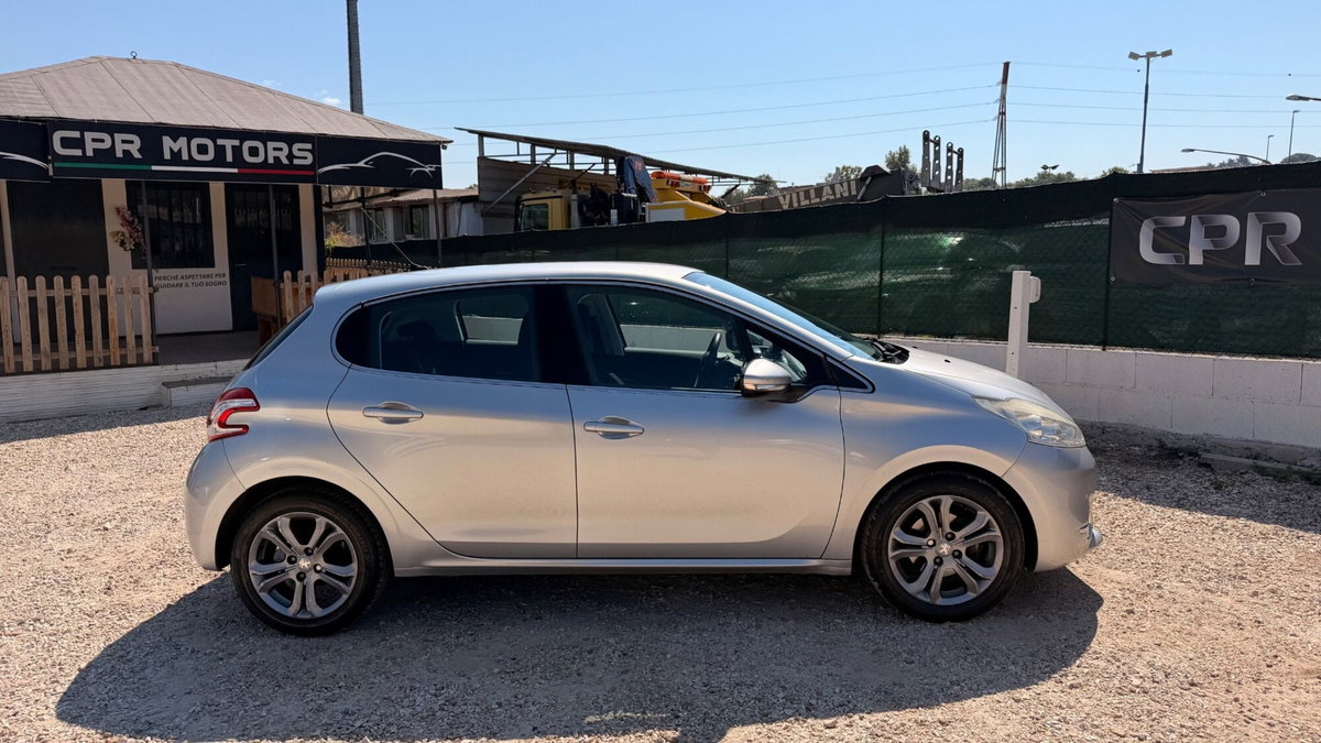 Peugeot 208 82 3 porte Active (3)