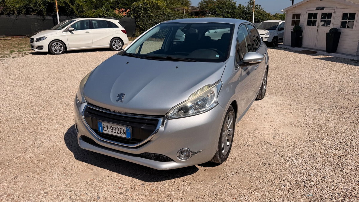 Peugeot 208 82 3 porte Active (8)