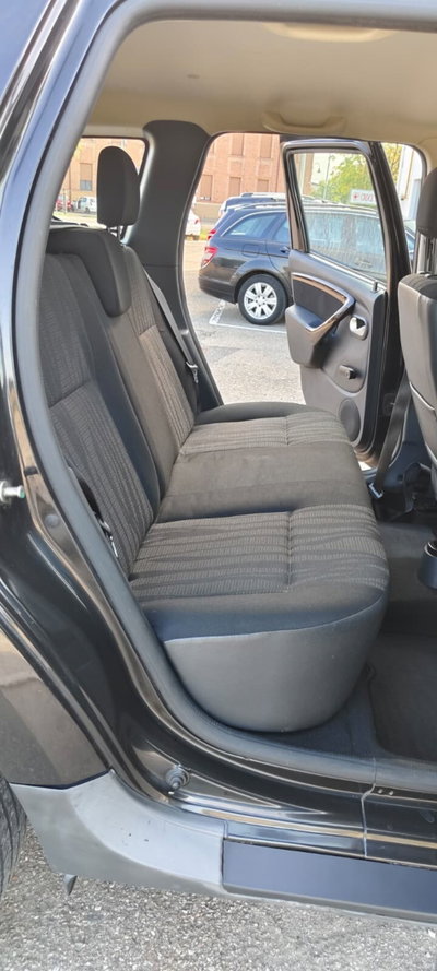Dacia Duster 1.6 110CV 4x2 GPL SL Delsey (7)