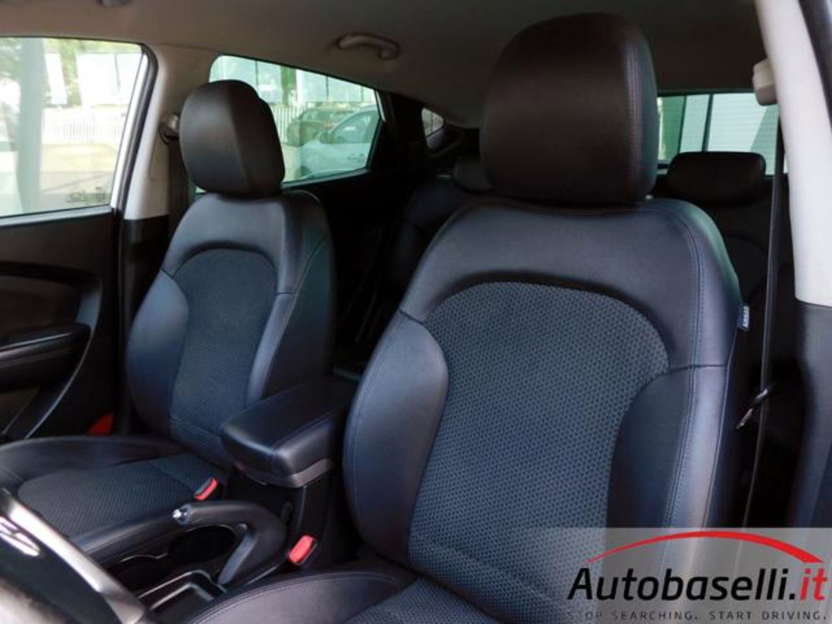 Hyundai ix35 1.7 CRDi 2WD Comfort (8)