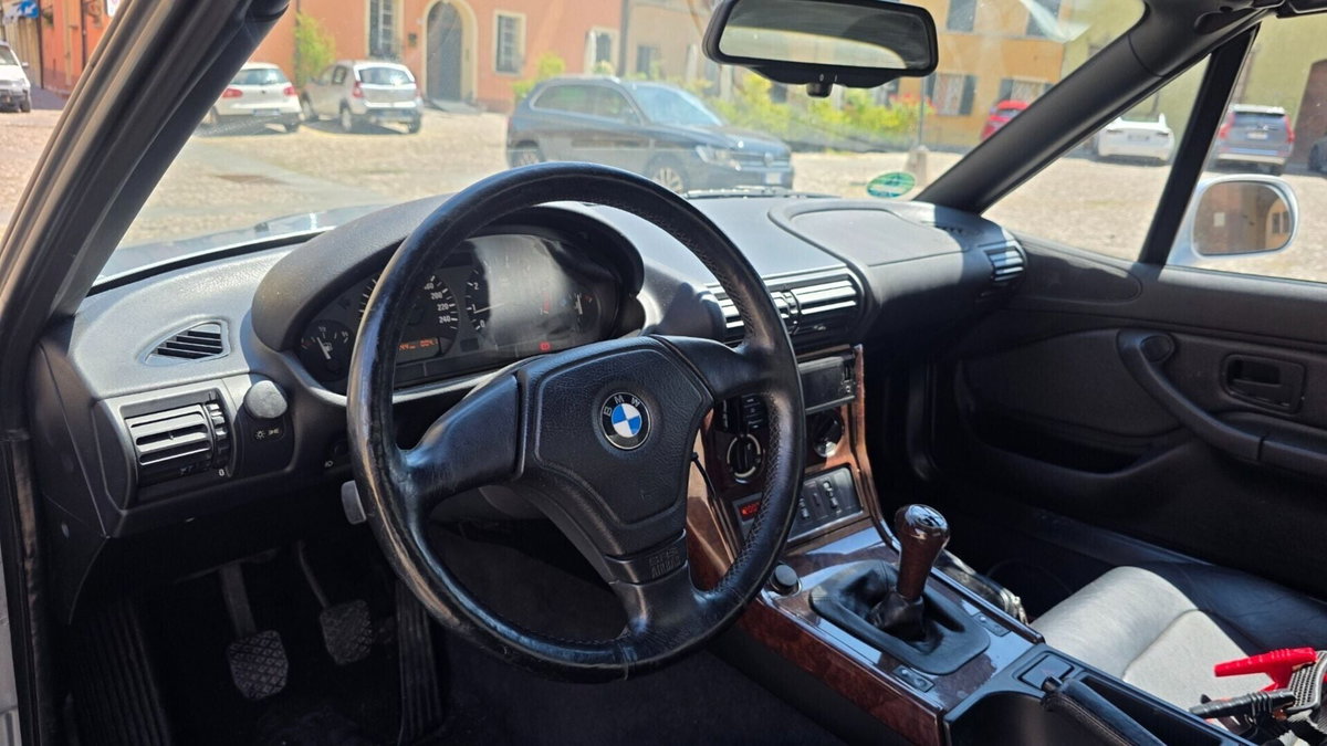 BMW Z3 Cabrio 1.8 cat Roadster (2)