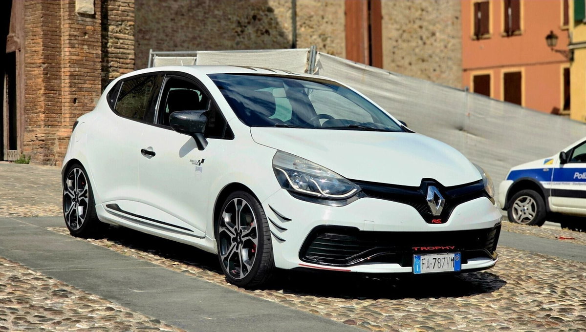 Renault Clio TCe 200CV EDC Start&Stop 5 porte Energy R.S.