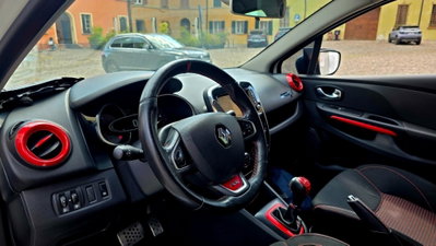Renault Clio TCe 200CV EDC Start&Stop 5 porte Energy R.S. (14)