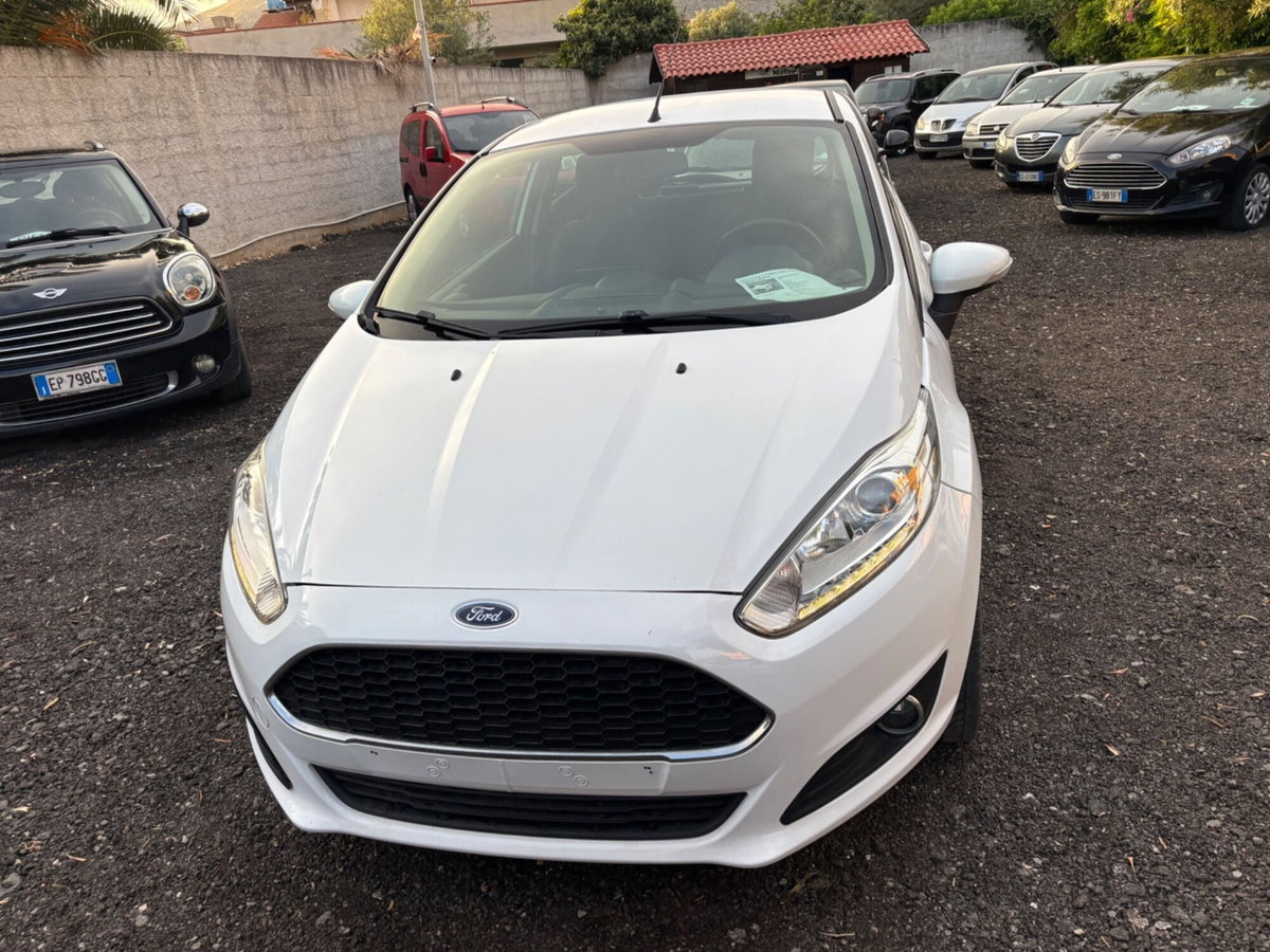 Ford Fiesta 1.5 TDCi 75CV 3 porte Titanium (3)