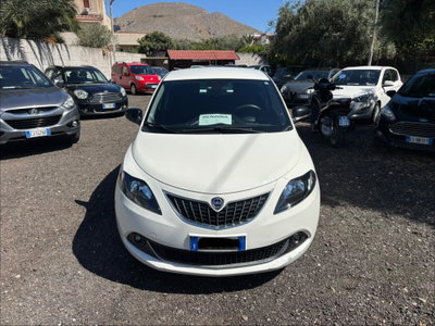Lancia Ypsilon 1.0 FireFly 5 porte S&S Hybrid Alberta Ferretti usata