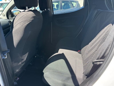 Lancia Ypsilon 1.0 FireFly 5 porte S&S Hybrid Alberta Ferretti (6)
