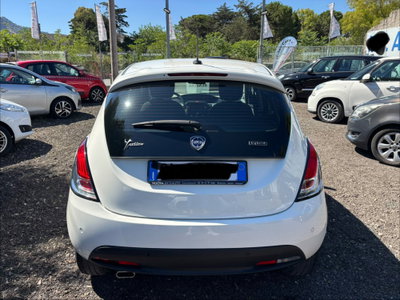 Lancia Ypsilon 1.0 FireFly 5 porte S&S Hybrid Alberta Ferretti (9)