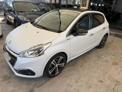 Peugeot 208 100 5p. GT Line ICE White (3)