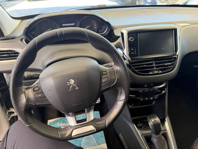 Peugeot 208 100 5p. GT Line ICE White (8)