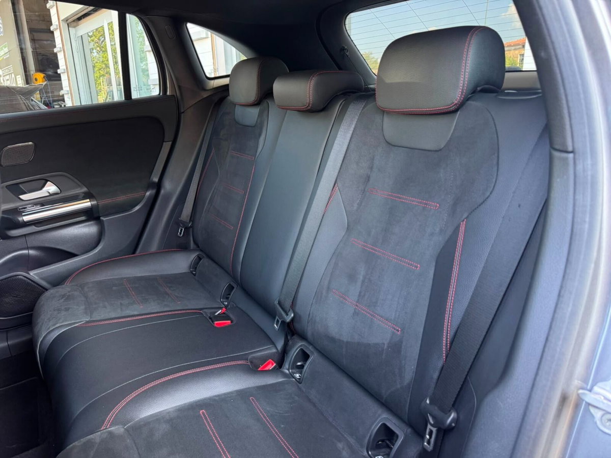 Mercedes-Benz GLA SUV 200 d Automatic Sport Plus (17)
