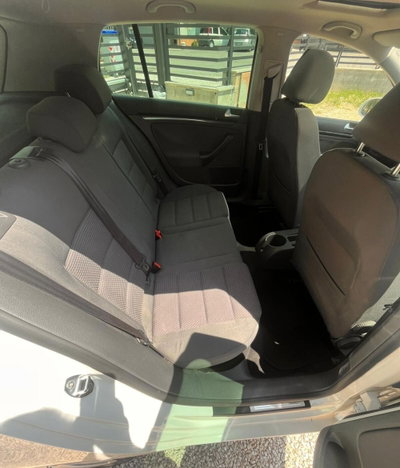 Volkswagen Golf Variant 1.9 TDI DPF DSG Sportline (8)