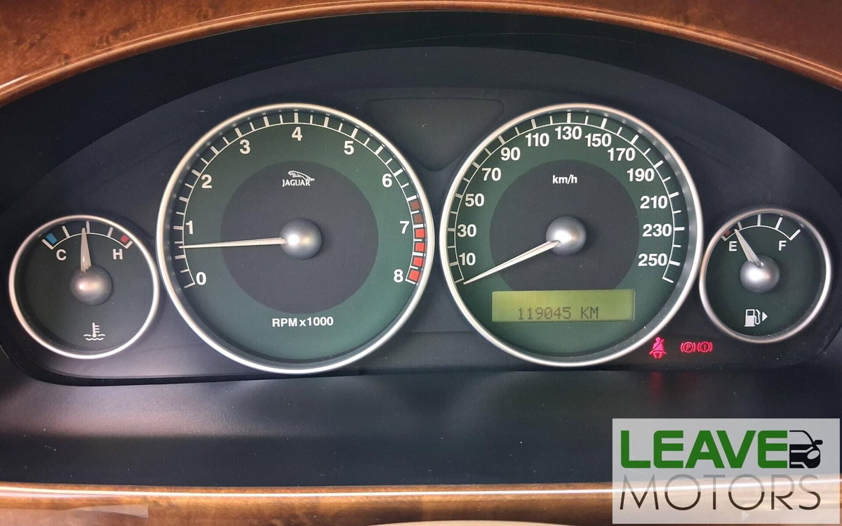 Jaguar X-Type 2 litri V6 24V cat Executive (9)