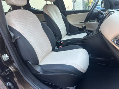 Lancia Ypsilon 1.2 69 CV 5 porte Platinum (7)
