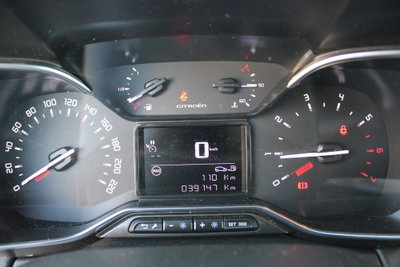Citroen C3 Aircross PureTech 110 S&S Shine (14)