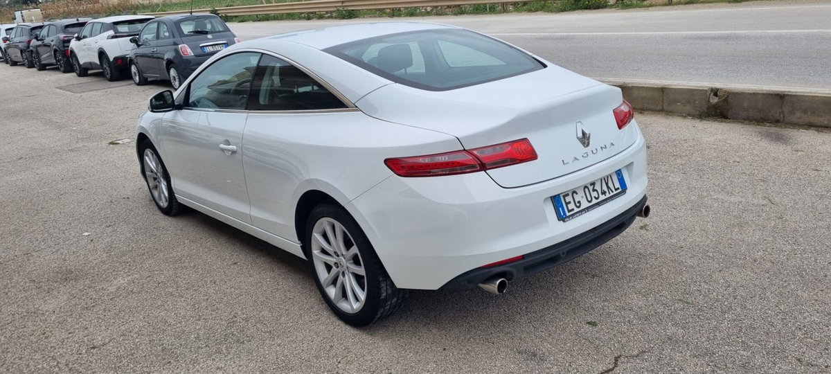Renault Laguna Coupé 2.0 dCi 150CV Wave Edition (5)