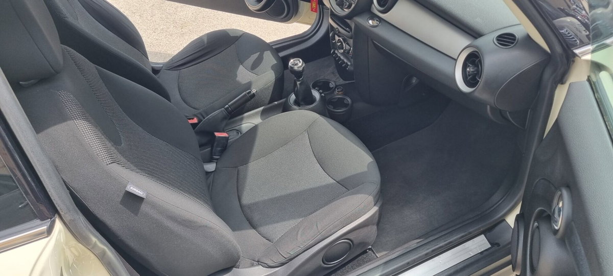 MINI Mini 1.6 16V One D (8)