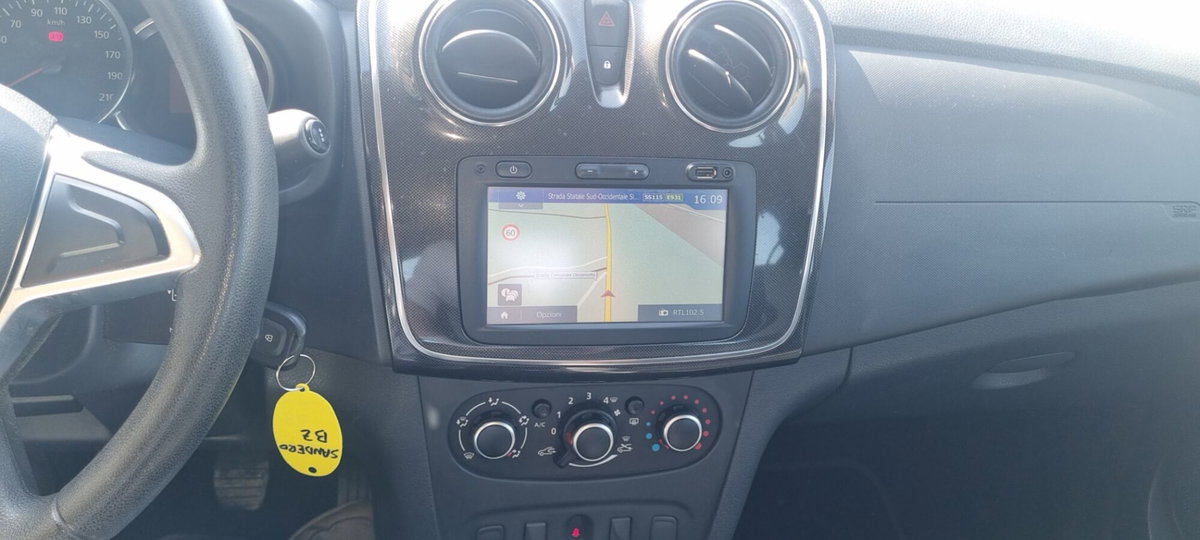Dacia Sandero 0.9 TCe 12V 90CV Start&Stop Essential (2)