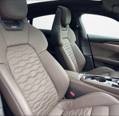 Audi e-Tron GT e-tron GT quattro (9)