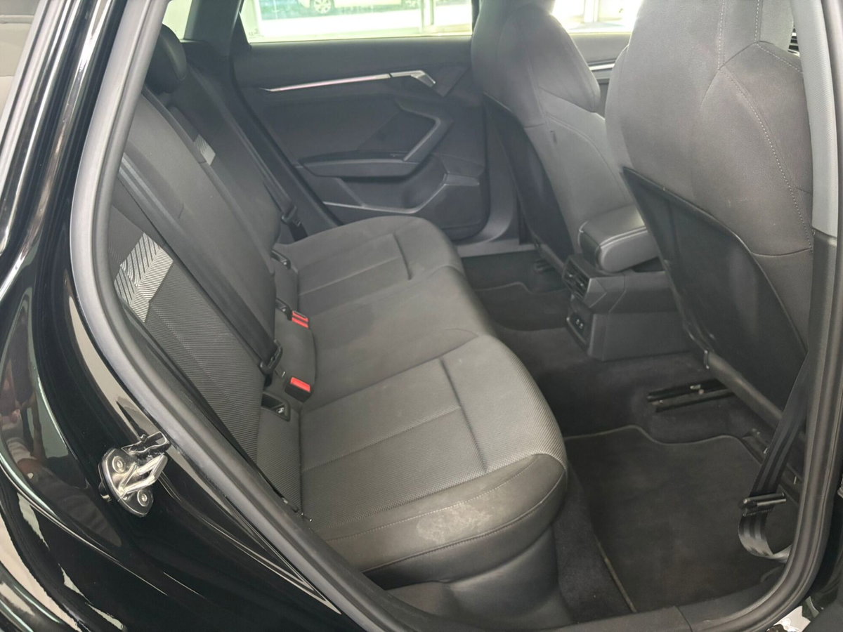 Audi A3 Sportback 35 TDI S tronic S line edition (19)