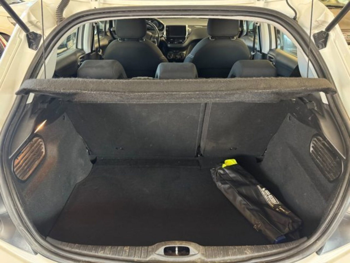 Peugeot 208 75 5 porte Active (11)