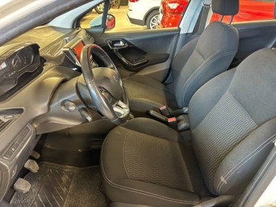 Peugeot 208 75 5 porte Active (9)