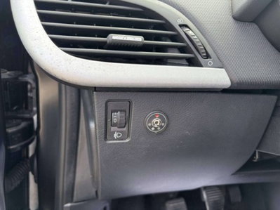 Peugeot 207 8V 75CV 5p. Access ECO GPL (10)