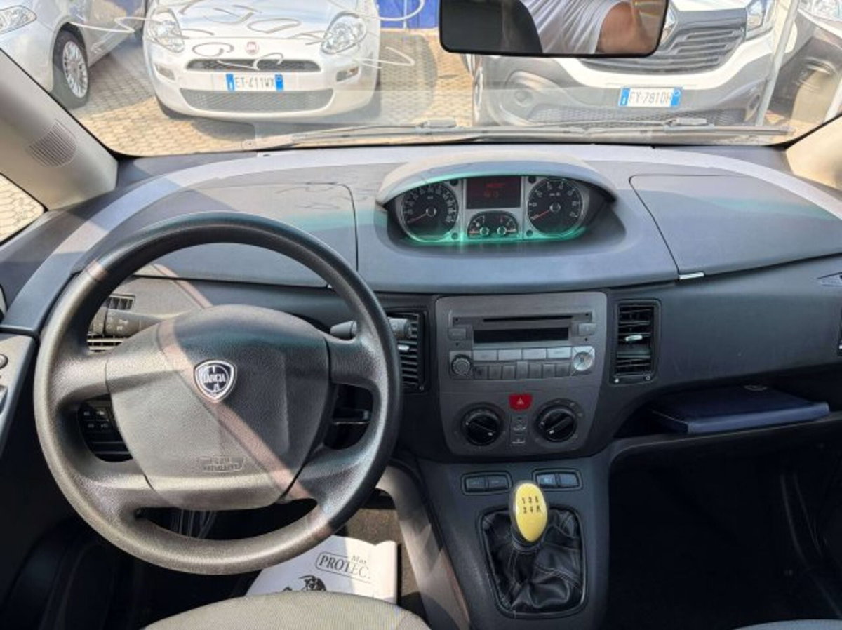 Lancia Musa 1.4 8V Ecochic (GPL) 5th Avenue (8)