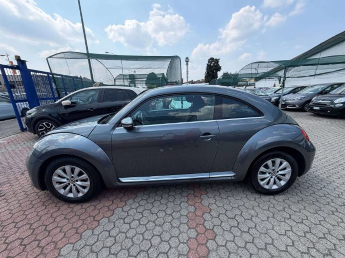 Volkswagen Maggiolino 1.6 TDI Design (5)