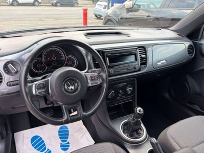 Volkswagen Maggiolino 1.6 TDI Design (6)