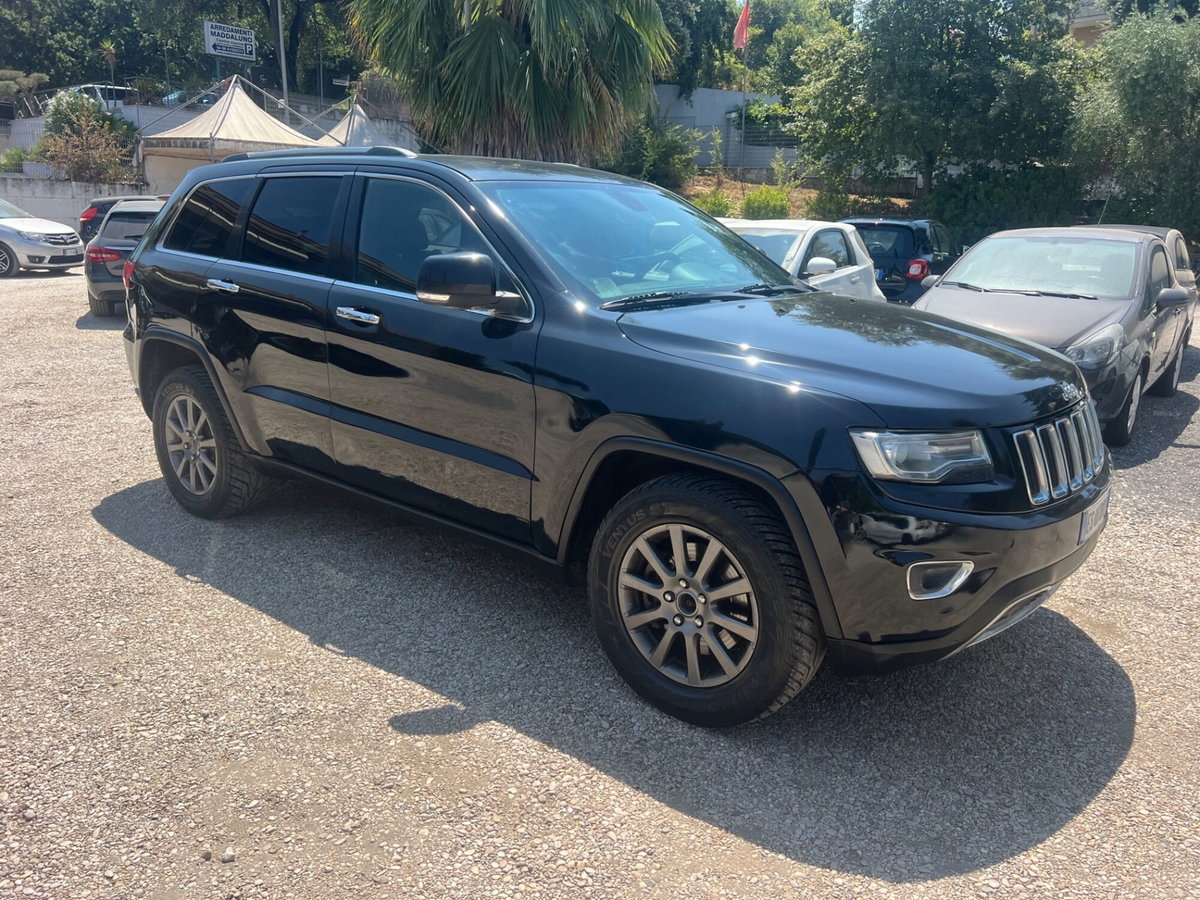 Jeep Grand Cherokee 3.0 V6 CRD 250 CV Multijet II Limited (6)