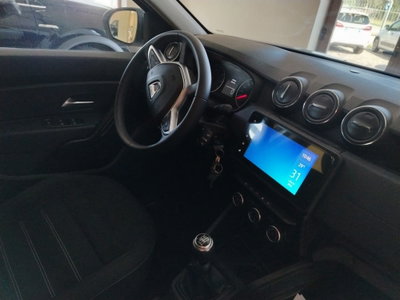 Dacia Duster 1.0 TCe 100 CV ECO-G 4x2 Prestige (10)
