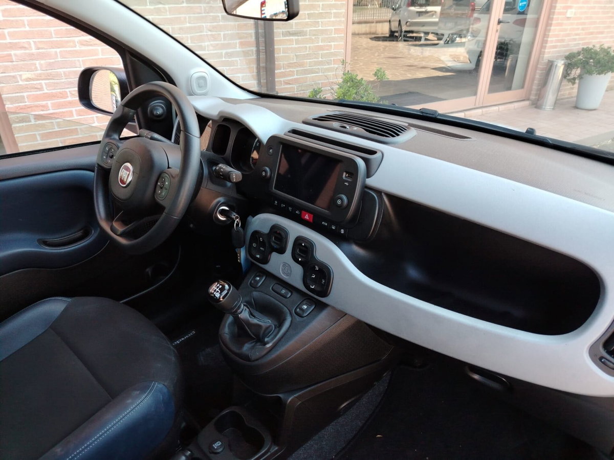 Fiat Panda 1.0 FireFly S&S Hybrid City Cross (6)