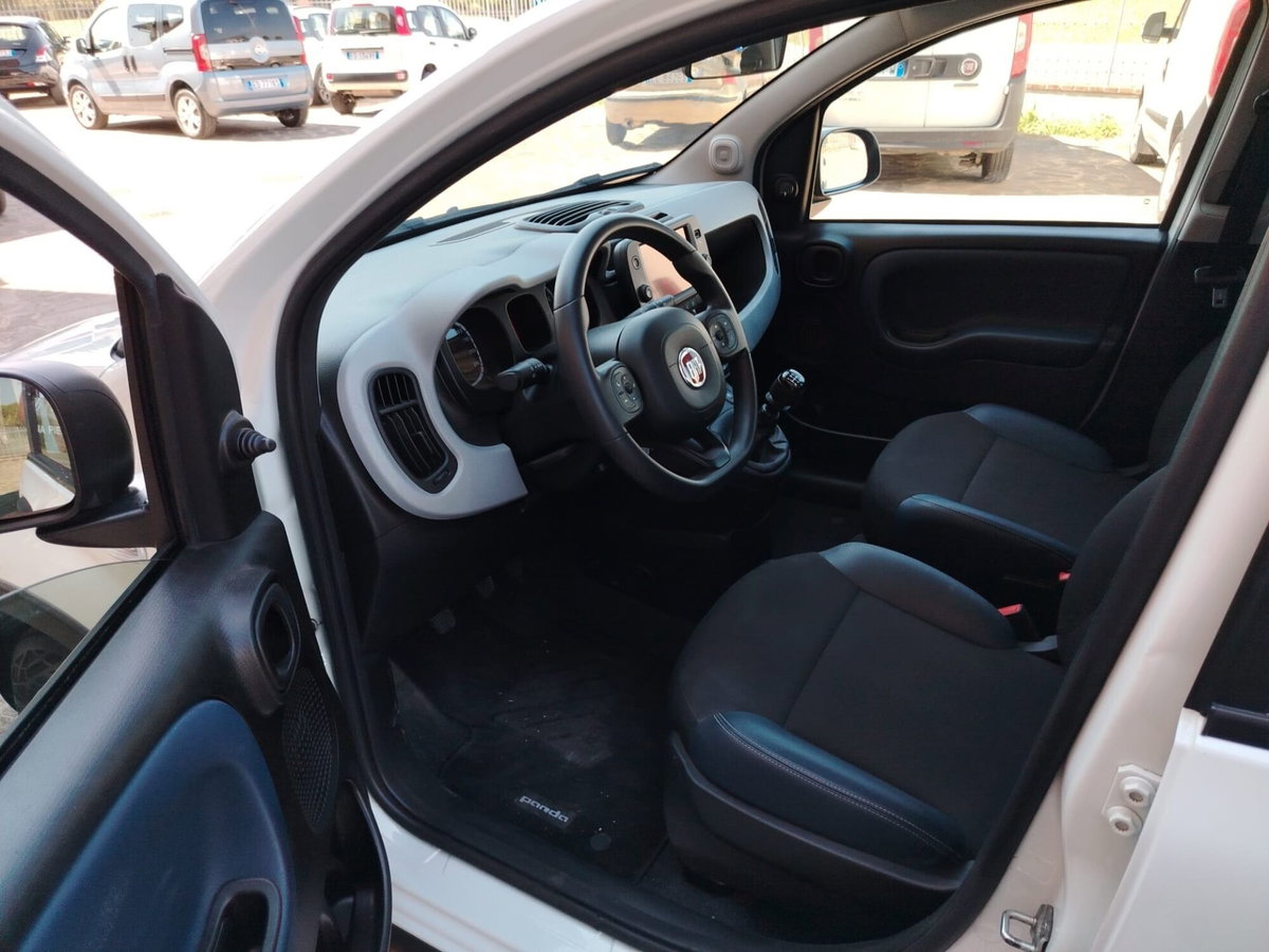 Fiat Panda 1.0 FireFly S&S Hybrid City Cross (7)