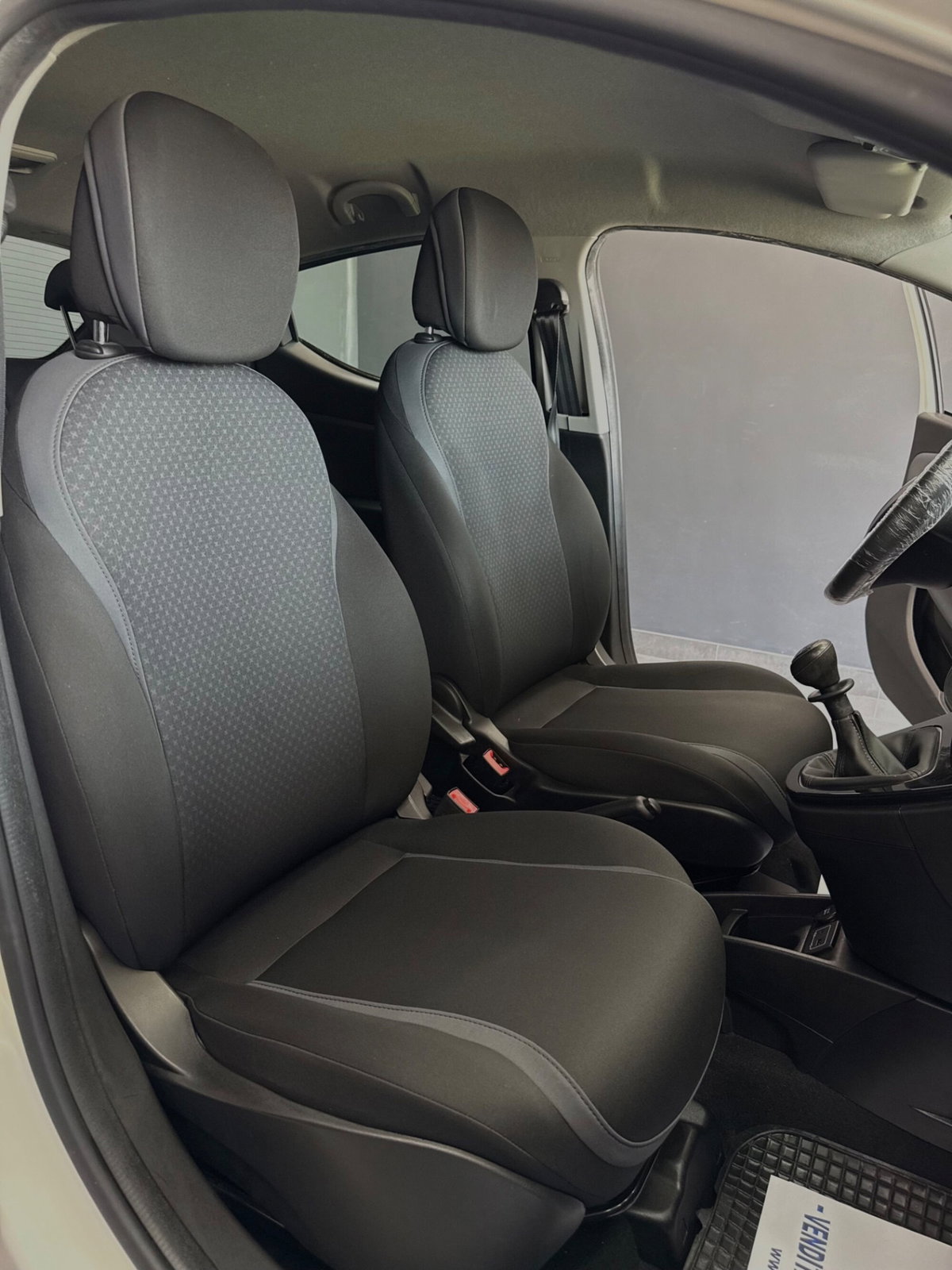 Lancia Ypsilon 1.2 69 CV 5 porte Gold (15)