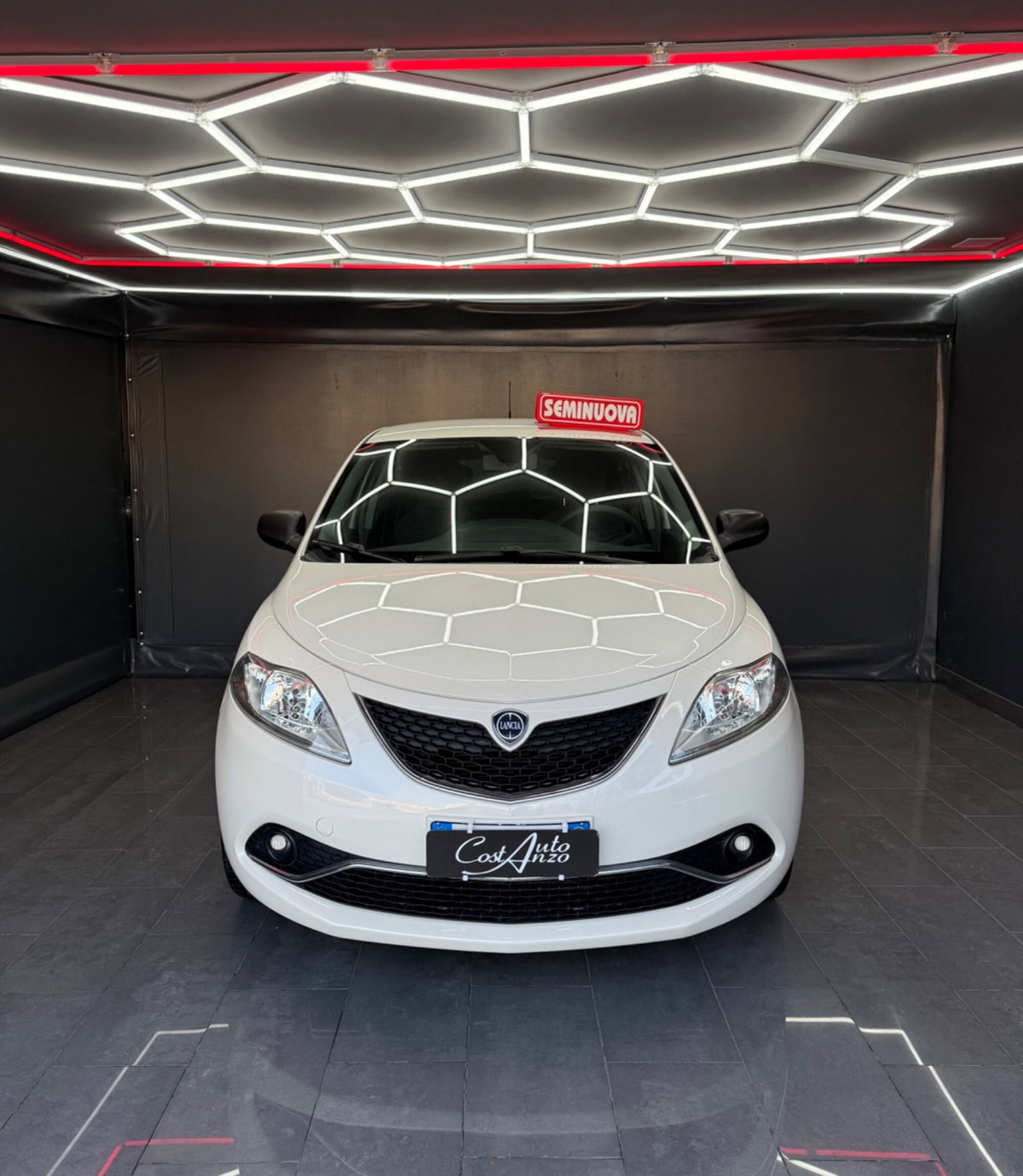 Lancia Ypsilon 1.2 69 CV 5 porte Gold (3)