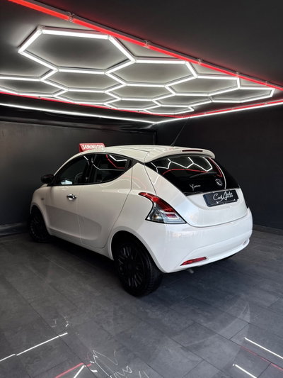 Lancia Ypsilon 1.2 69 CV 5 porte Gold (5)
