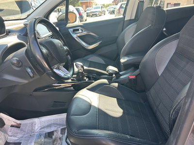 Peugeot 2008 100 S&S Allure (19)