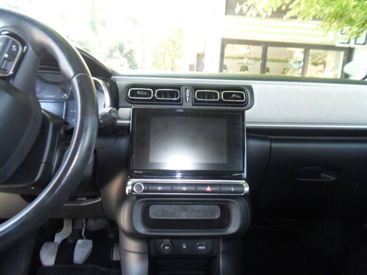 Citroen C3 PureTech 82 Shine (9)