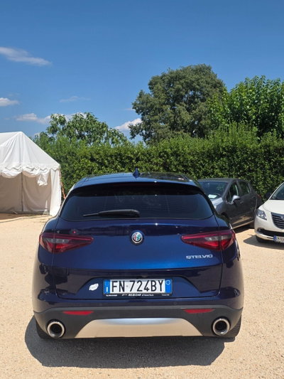 Alfa Romeo Stelvio Stelvio 2.2 Turbodiesel 180 CV AT8 RWD Executive (6)